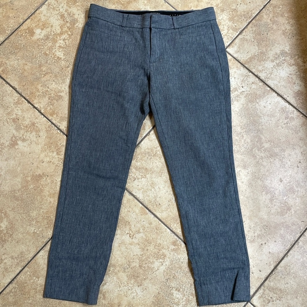 Banana Republic Sloan pants in size 4